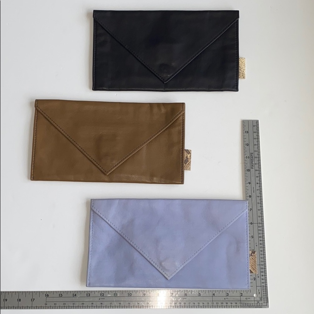 Clutch by JZAR Limited edition 
Hand made in Italy